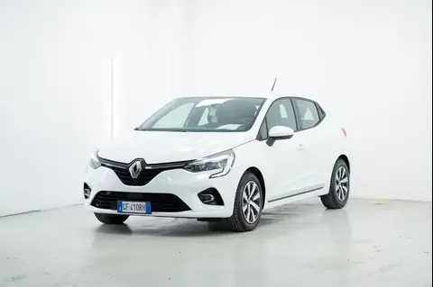 Used RENAULT CLIO Hybrid 2021 Ad 