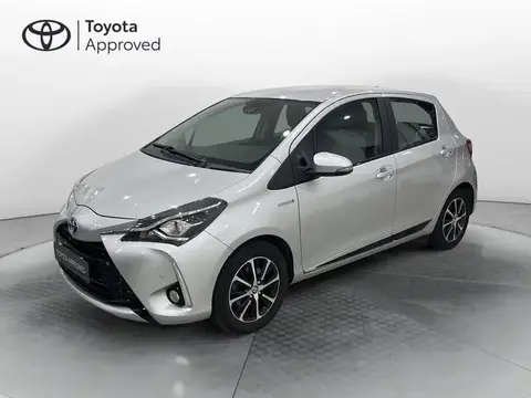 Used TOYOTA YARIS Hybrid 2018 Ad 