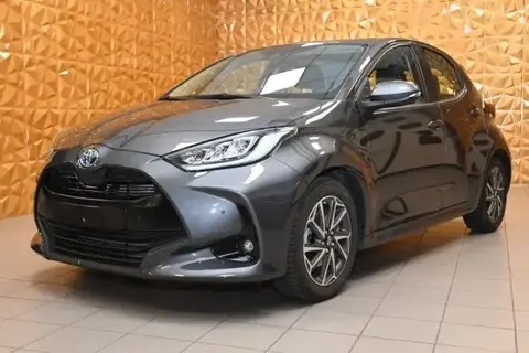 Used TOYOTA YARIS Hybrid 2020 Ad 