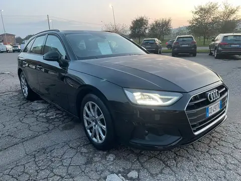 Used AUDI A4 Hybrid 2020 Ad 