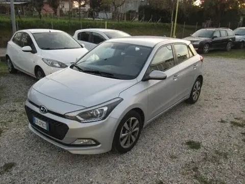 Annonce HYUNDAI I20 Essence 2014 d'occasion 