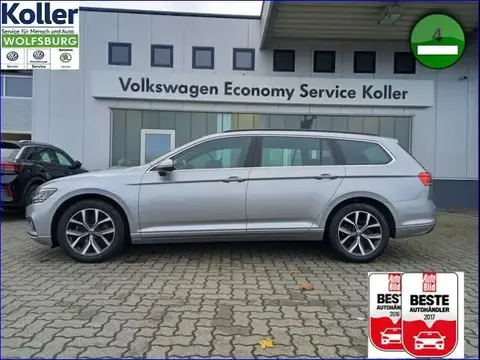 Used VOLKSWAGEN PASSAT Petrol 2022 Ad 