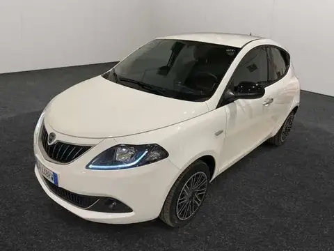 Used LANCIA YPSILON Hybrid 2023 Ad 