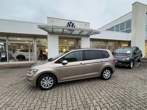 Used VOLKSWAGEN TOURAN Petrol 2019 Ad 