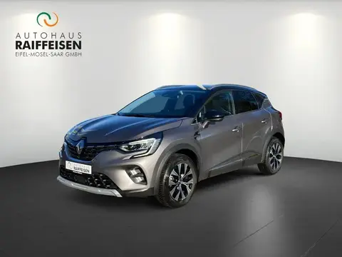 Used RENAULT CAPTUR Hybrid 2023 Ad 