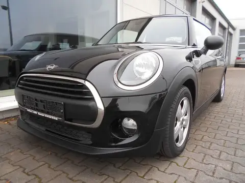 Used MINI ONE Petrol 2019 Ad 