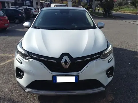 Used RENAULT CAPTUR Hybrid 2021 Ad 