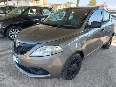 Annonce LANCIA YPSILON Essence 2018 d'occasion 