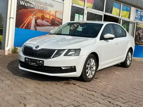 Annonce SKODA OCTAVIA Essence 2017 d'occasion 