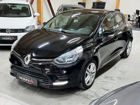 Used RENAULT CLIO Petrol 2018 Ad 