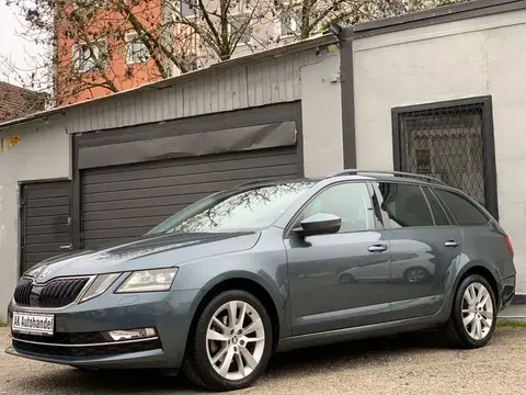 Used SKODA OCTAVIA Petrol 2018 Ad 