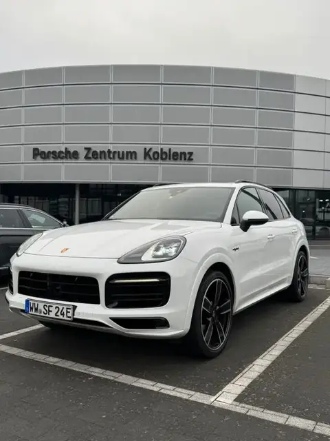 Used PORSCHE CAYENNE Hybrid 2022 Ad 