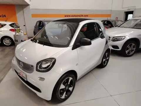 Annonce SMART FORTWO Essence 2017 d'occasion 