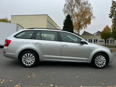 Used SKODA OCTAVIA Diesel 2016 Ad 