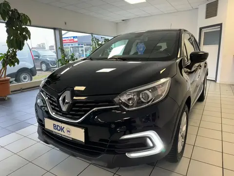 Used RENAULT CAPTUR Petrol 2019 Ad 