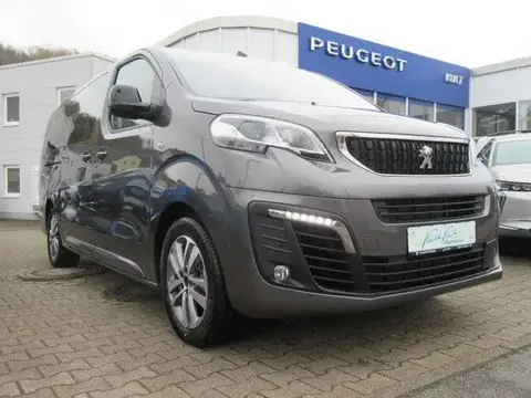 Used PEUGEOT TRAVELLER Diesel 2023 Ad 