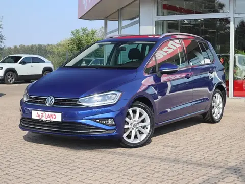 Used VOLKSWAGEN GOLF Petrol 2018 Ad 