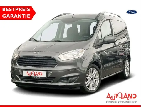 Used FORD TOURNEO Petrol 2018 Ad 