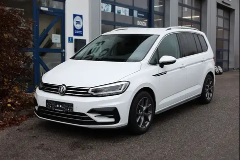 Used VOLKSWAGEN TOURAN Petrol 2018 Ad 