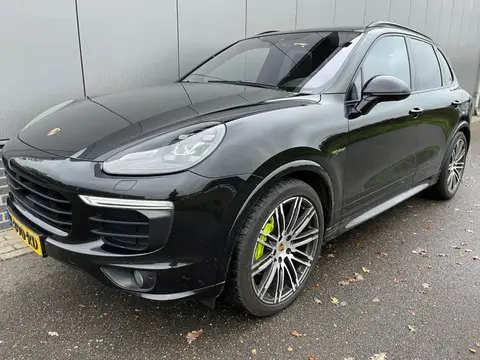 Used PORSCHE CAYENNE Hybrid 2017 Ad 