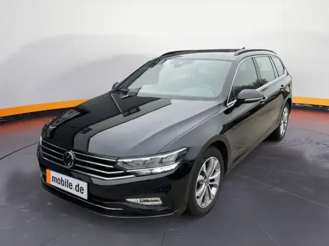 Used VOLKSWAGEN PASSAT Petrol 2022 Ad 