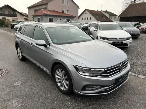 Used VOLKSWAGEN PASSAT Petrol 2019 Ad 