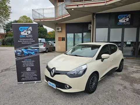 Annonce RENAULT CLIO Essence 2015 d'occasion 