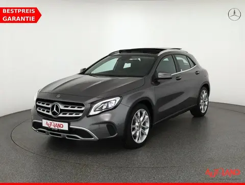 Used MERCEDES-BENZ CLASSE GLA Petrol 2017 Ad 