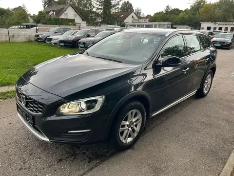 Used VOLVO V60 Petrol 2018 Ad 