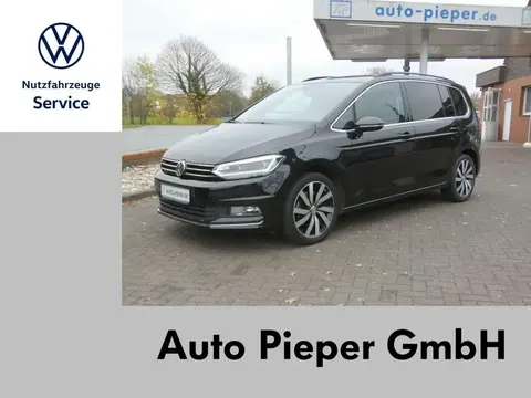 Used VOLKSWAGEN TOURAN Petrol 2015 Ad 