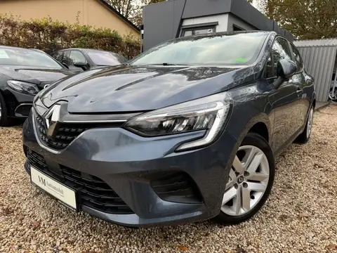 Used RENAULT CLIO Hybrid 2021 Ad 