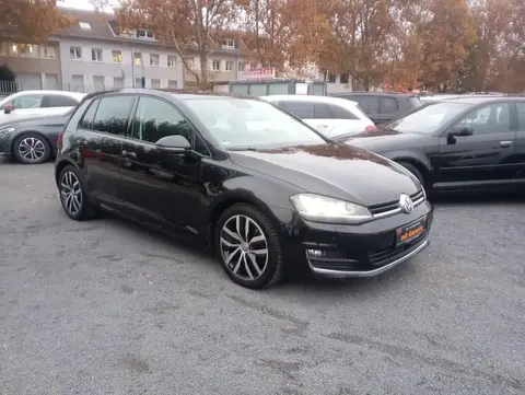 Used VOLKSWAGEN GOLF Petrol 2015 Ad 