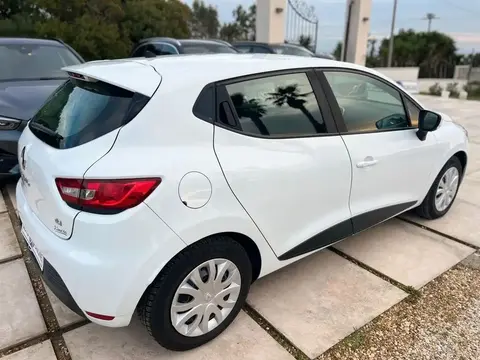 Used RENAULT CLIO Diesel 2018 Ad 