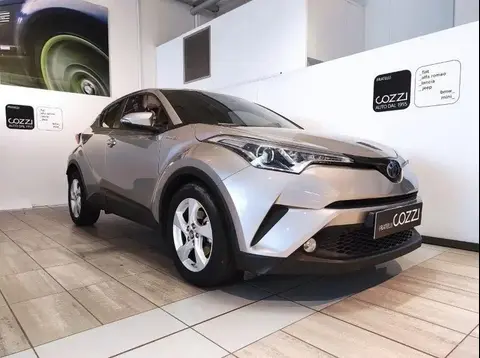 Used TOYOTA C-HR Hybrid 2019 Ad 