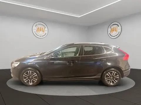 Annonce VOLVO V40 Essence 2018 d'occasion 