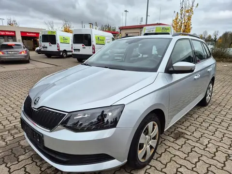 Used SKODA FABIA Petrol 2016 Ad 