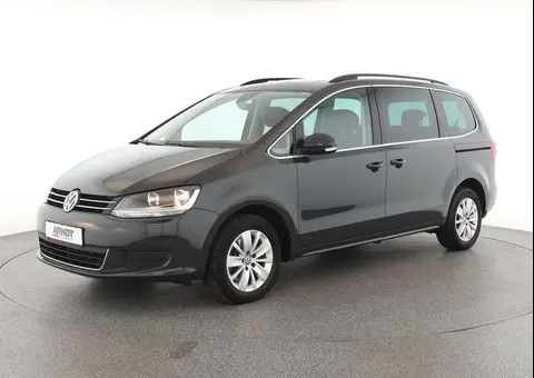 Used VOLKSWAGEN SHARAN Petrol 2022 Ad 