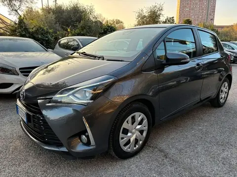 Used TOYOTA YARIS Hybrid 2019 Ad 