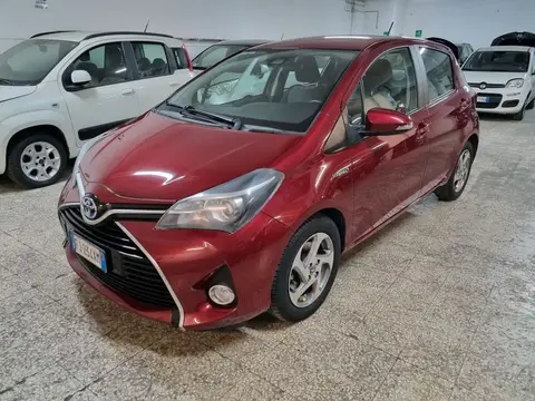 Used TOYOTA YARIS Hybrid 2017 Ad 