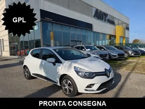 Used RENAULT CLIO  2019 Ad 