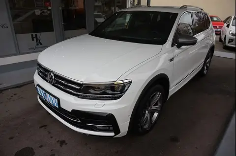 Used VOLKSWAGEN TIGUAN Petrol 2020 Ad 