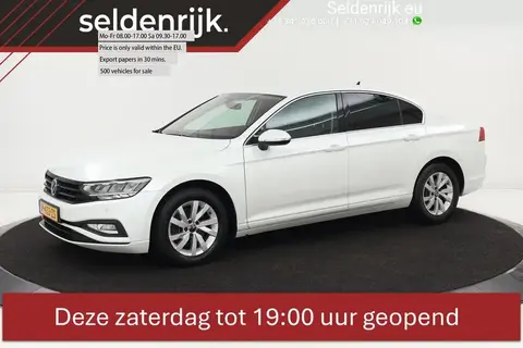 Used VOLKSWAGEN PASSAT Petrol 2022 Ad 