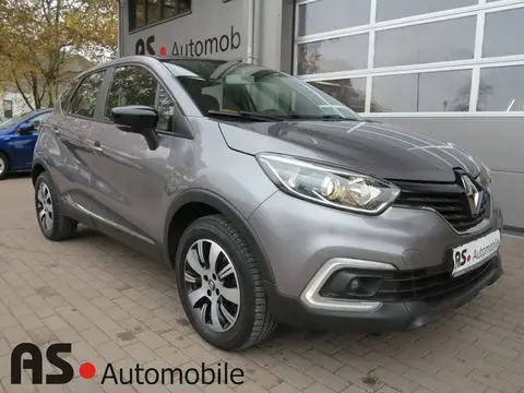 Used RENAULT CAPTUR Petrol 2017 Ad 