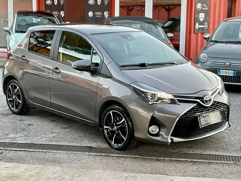 Used TOYOTA YARIS Hybrid 2017 Ad 