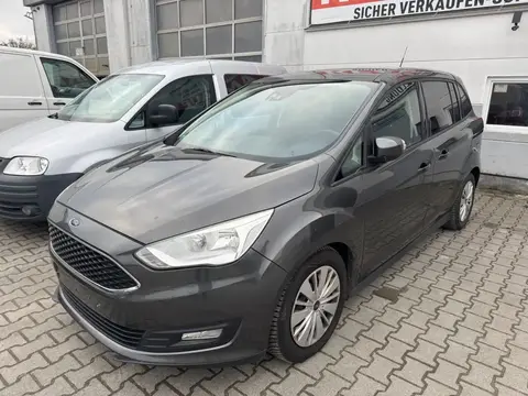 Used FORD GRAND C-MAX Petrol 2015 Ad 