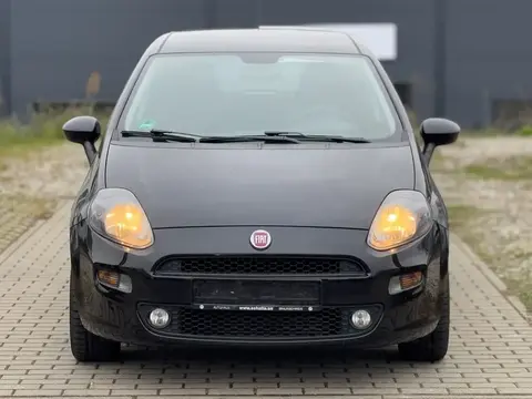 Used FIAT PUNTO Petrol 2015 Ad 