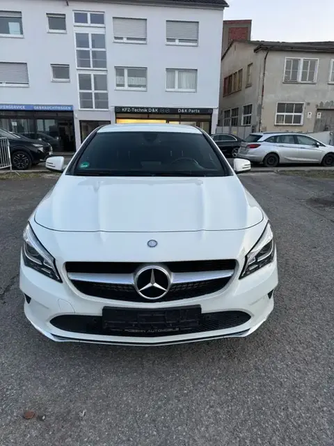 Used MERCEDES-BENZ CLASSE CLA Petrol 2017 Ad 