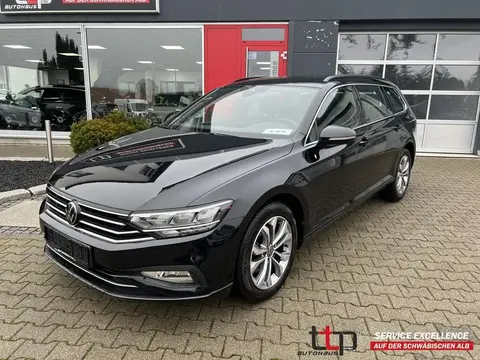 Used VOLKSWAGEN PASSAT Petrol 2022 Ad 