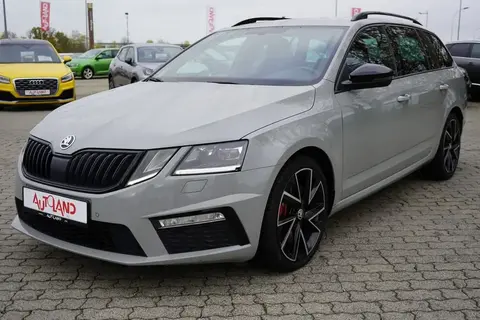 Used SKODA OCTAVIA Petrol 2018 Ad 