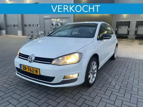 Used VOLKSWAGEN GOLF Petrol 2016 Ad 